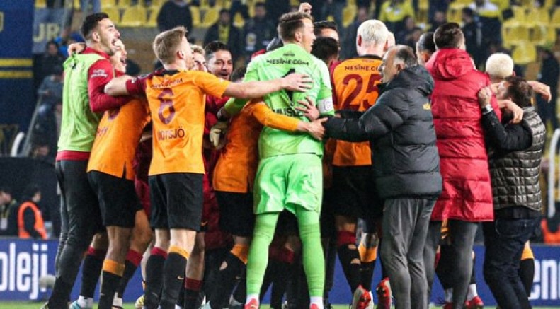 Aslan Fenerbahçe’yi evinde 3 golle geçti 