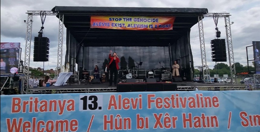 Britanya Alevi Festivali’nde Asimilasyona Karşı Birlik Mesajı: “Aşk ile Yürüyoruz”