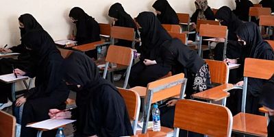 Afganistan’da Taliban kadınların üniversite sınavına girişini yasakladı