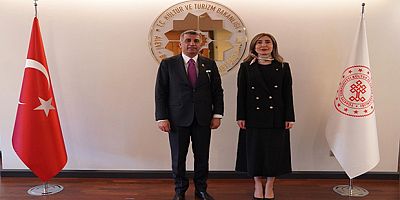 Alevi Kamuoyunda Büyük Tepki – “Alevi-Bektaşi Cemevi Başkanlığı’na Karşıyız Diyenler, Gürsel Erol’la Şimdi Ne Yapacak?”