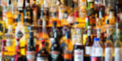Alkollü içki sunumu ve satışı ile tütün mamulleri satışına yönelik yasak kapsamı genişletildi