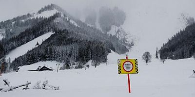 Aşağı Avusturya Bölgelerinde Artan Çığ Tehlikesi: Dağ Kurtarma Ekipleri Alarmda