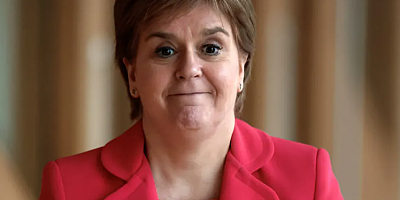 Enerjim Kalmadı Diyen İskoçya Başbakanı istifa etti