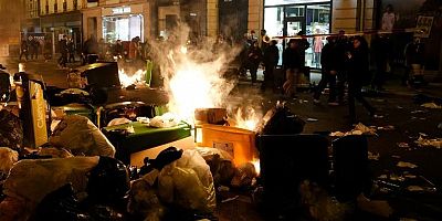  Fransa’da grev ve sokak çatışmaları devem ediyor