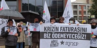 İstanbul Kadıköy’de vatandaş Faturalar yaktı 