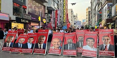İzmir’de hasta tutsaklar ve siyasetçiler için yürüyüş: “Biat etmeyeceğiz”