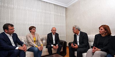 Kemal Kılıçdaroğlu,  Mithat Sancar’a taziye ziyaretinde bulundu