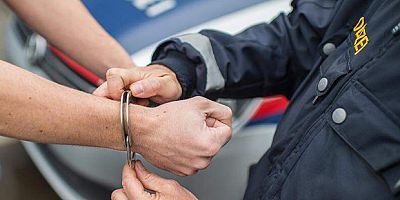  Klagenfurt'ta Çalıntı Malların Ele Geçirildiği Araç Operasyonunda Bir Türk Gözaltına alındı 