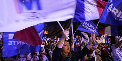 Le Pen: Fransa’yı NATO’dan çekme sözü verdi