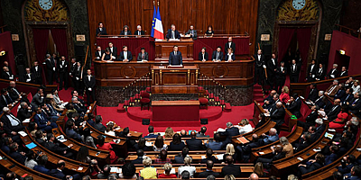 Tartışmalı emeklilik tasarısı Fransa Senatosunda kabul edildi