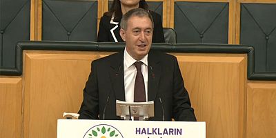 Tuncer Bakırhan’dan Grup Toplantısında Hakan Fidan’a Sert Tepki: “Barış Sürecine Yapılmış En Büyük Yanlış Olur”